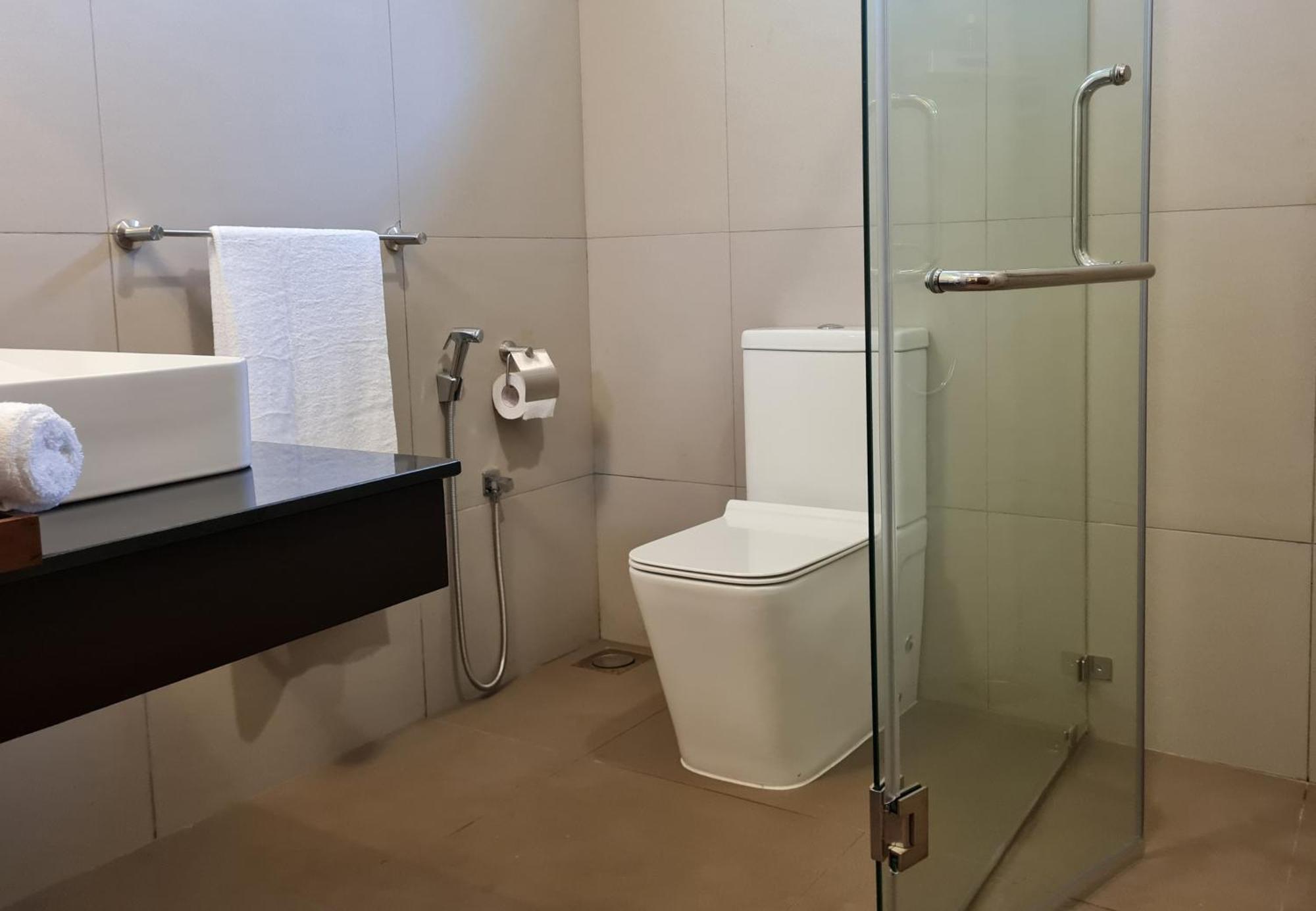 City Oasis 66 Negombo Luaran gambar