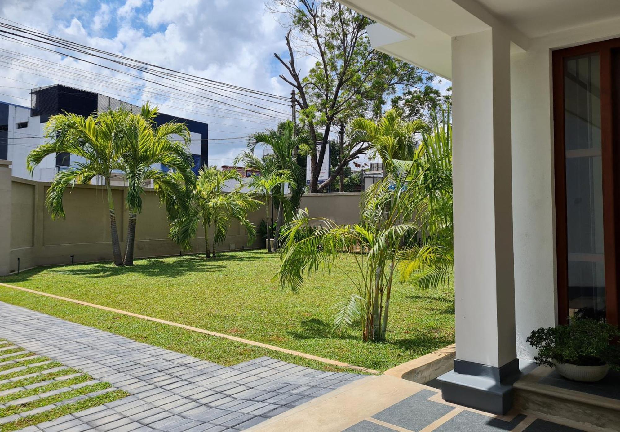 City Oasis 66 Negombo Luaran gambar